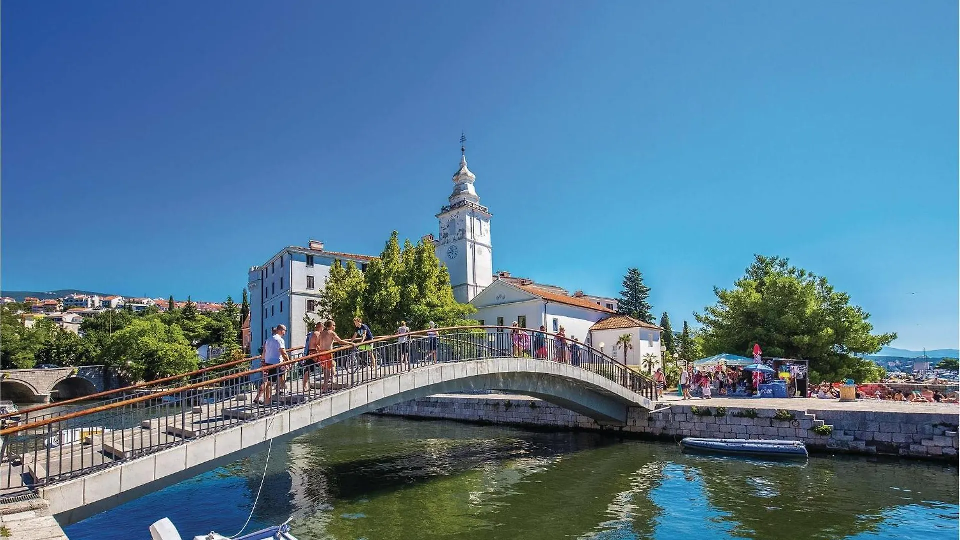 Awesome Apartment In Crikvenica With Kitchen
