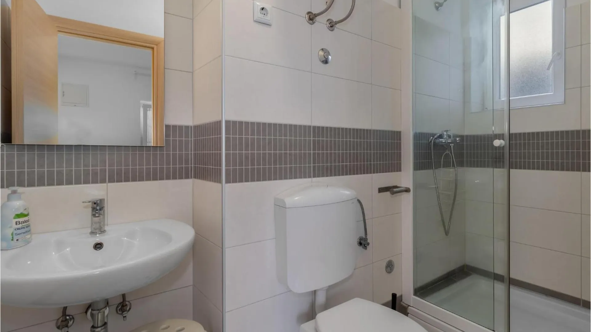 Awesome Apartment In Crikvenica With Kitchen
